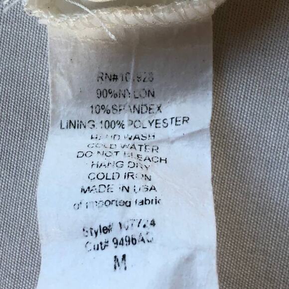 Susie In The City Womens Sz M White Chevron Open Mesh Knit ShortSleeve Lined Top - Picture 6 of 7